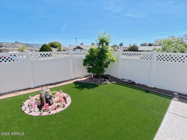 10207 W PALMER Drive, Sun City, AZ 85351