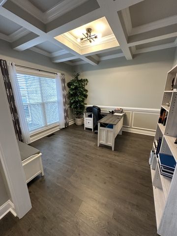 1922 Shield Dr, Clarksville, TN 37043