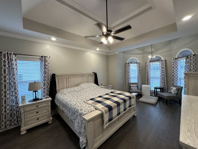 1922 Shield Dr, Clarksville, TN 37043