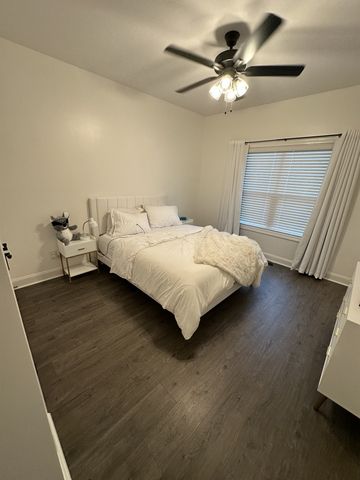 1922 Shield Dr, Clarksville, TN 37043