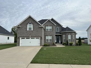 1922 Shield Dr, Clarksville, TN 37043