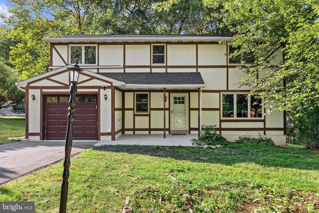 4103 FORREST RD, Mount Joy, PA 17552