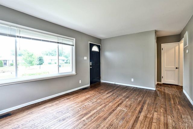 10921 Chester Road, Glendale, OH 45246