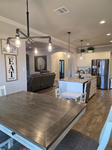 424 Paloma, Weatherford, TX 76087