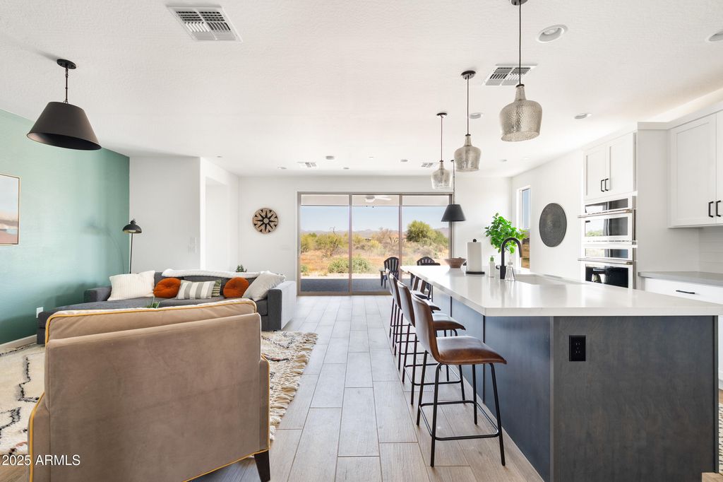 Image 5 of property listing at 18328 E Spring Valley Court, Rio Verde, AZ 85263