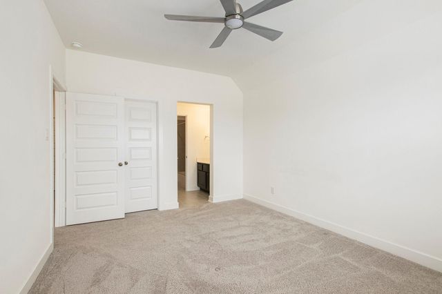 7411 Goldenrod Thicket Circle, Katy, TX 77493