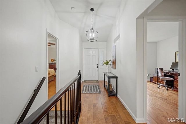 873 Woodside Trails Drive, Ballwin, MO 63021