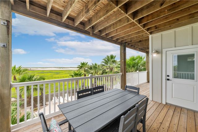 1216 Ross Ave, Port Aransas, TX 78373
