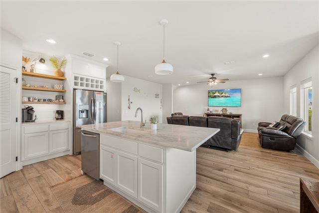 1216 Ross Ave, Port Aransas, TX 78373