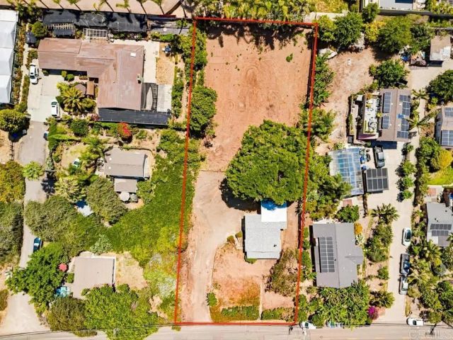 975 Urania Avenue, Encinitas, CA 92024