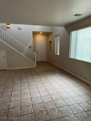 8475 Regal Hills Court, Las Vegas, NV 89117