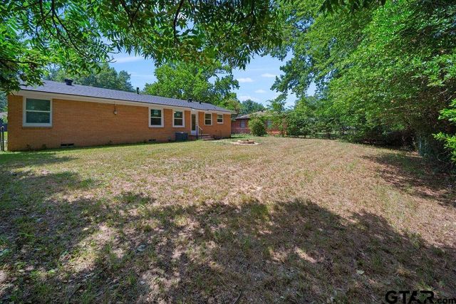 2314 Pleasant DR, Tyler, TX 75701