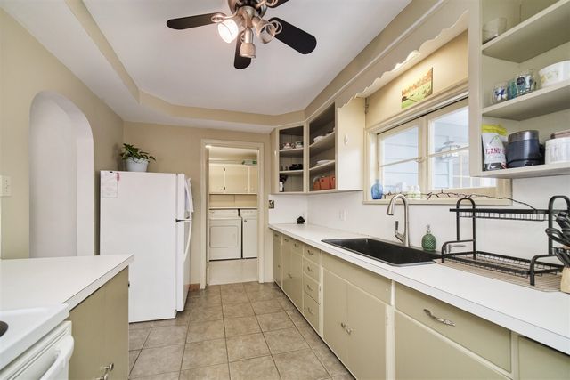 4990 Main Street, Onekama, MI 49675