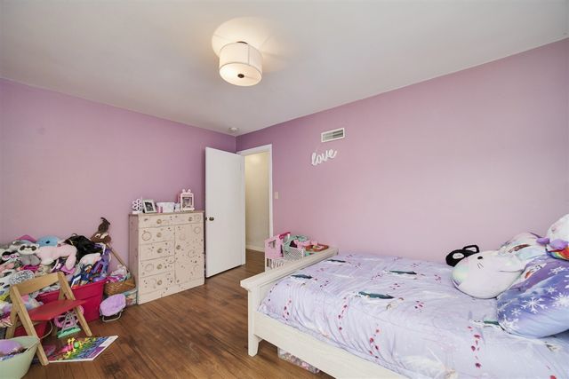 4990 Main Street, Onekama, MI 49675