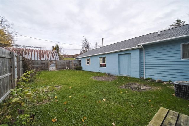 4990 Main Street, Onekama, MI 49675