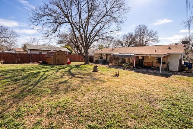 639 Yale Drive, Lancaster, TX 75134