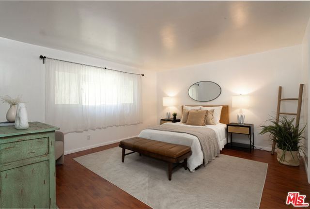 1917 11th Street 2, Santa Monica, CA 90404