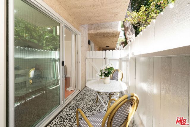 1917 11th Street 2, Santa Monica, CA 90404