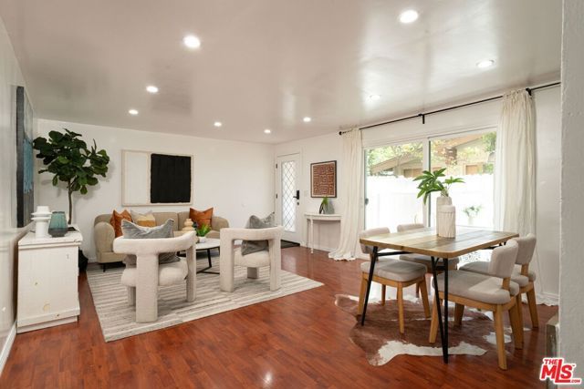 1917 11th Street 2, Santa Monica, CA 90404
