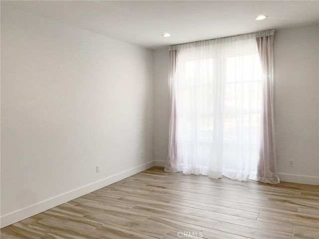 11700 Iowa Avenue 102, Los Angeles, CA 90025