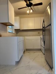 204 Salisbury I 204, West Palm Beach, FL 33417