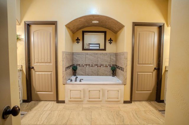 2801 NASHVILLE Avenue, Amarillo, TX 79118