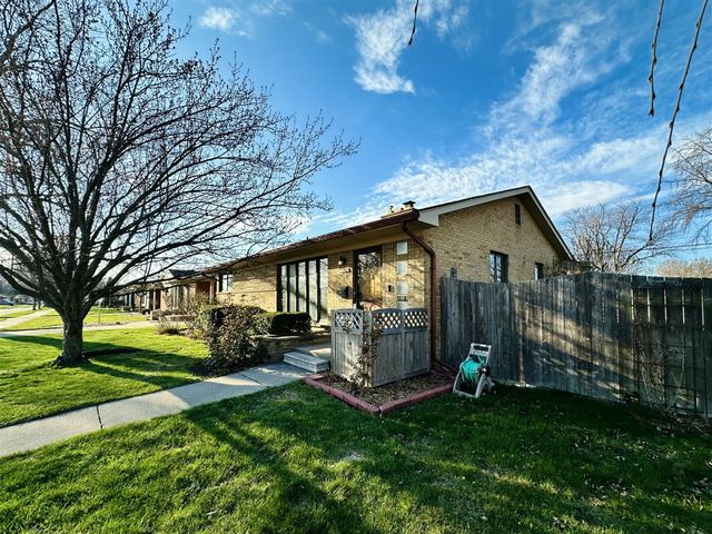 23213 Greencrest Street, Saint Clair Shores, MI 48080