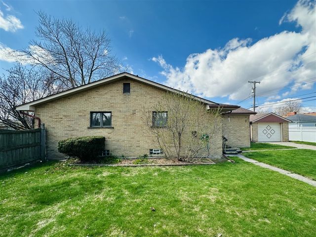 23213 Greencrest Street, Saint Clair Shores, MI 48080