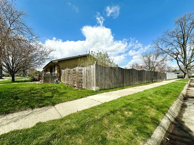23213 Greencrest Street, Saint Clair Shores, MI 48080