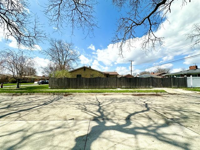 23213 Greencrest Street, Saint Clair Shores, MI 48080