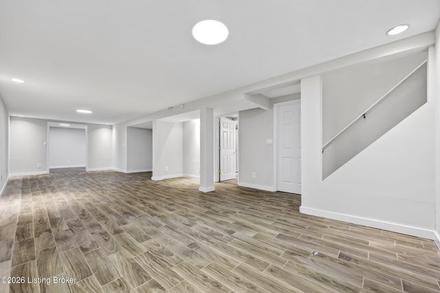 9206 Lakeridge Dr, Louisville, KY 40272