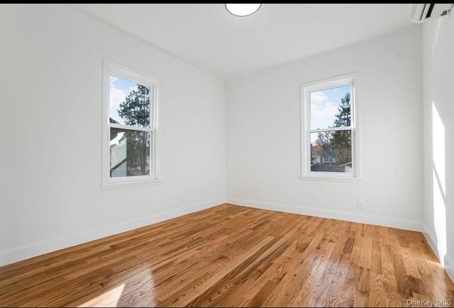 16716 43rd Avenue, Flushing, NY 11358