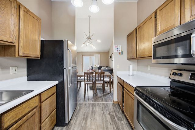 2152 10th Street, Coralville, IA 52241