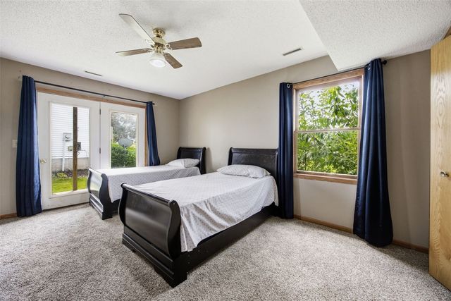 2152 10th Street, Coralville, IA 52241