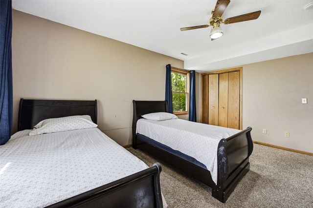 2152 10th Street, Coralville, IA 52241