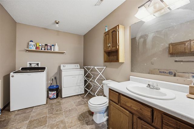 2152 10th Street, Coralville, IA 52241