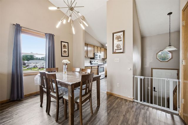 2152 10th Street, Coralville, IA 52241
