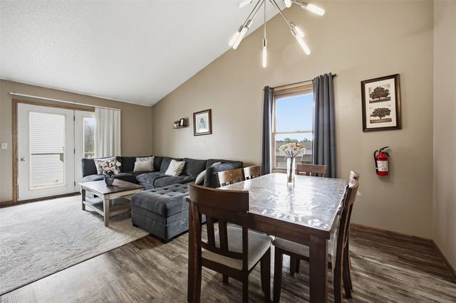 2152 10th Street, Coralville, IA 52241
