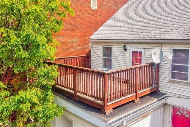 117 Winnisimmet St, Chelsea, MA 02150