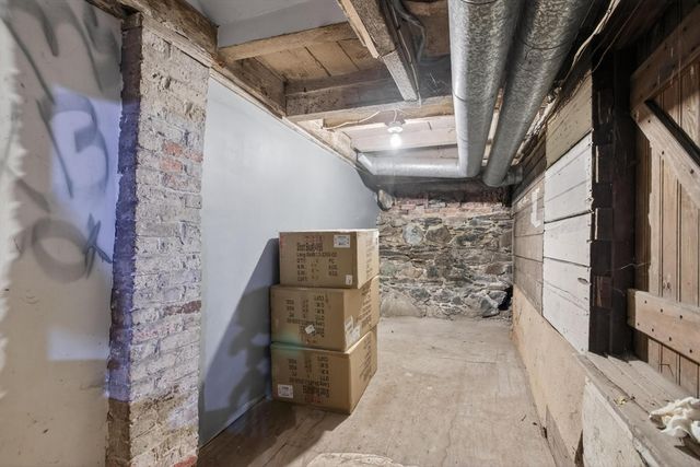 117 Winnisimmet St, Chelsea, MA 02150