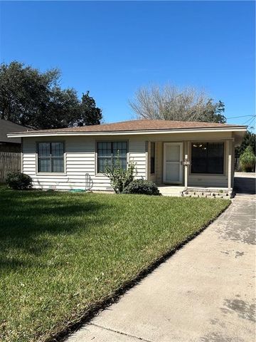 909 S 16th Avenue, Edinburg, TX 78539