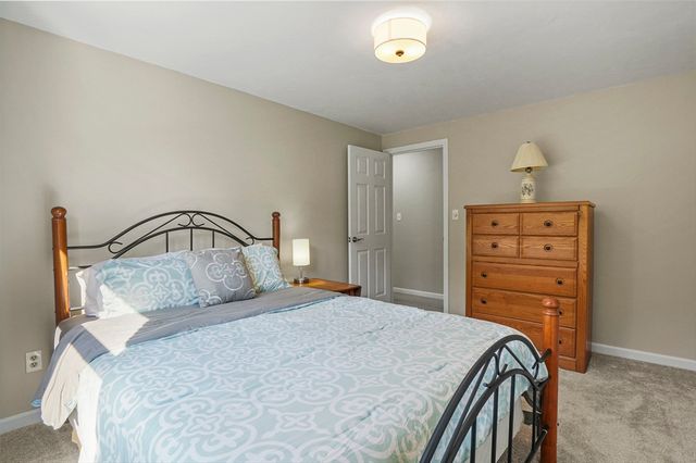 45 Stoney Hill Rd, Shrewsbury, MA 01545