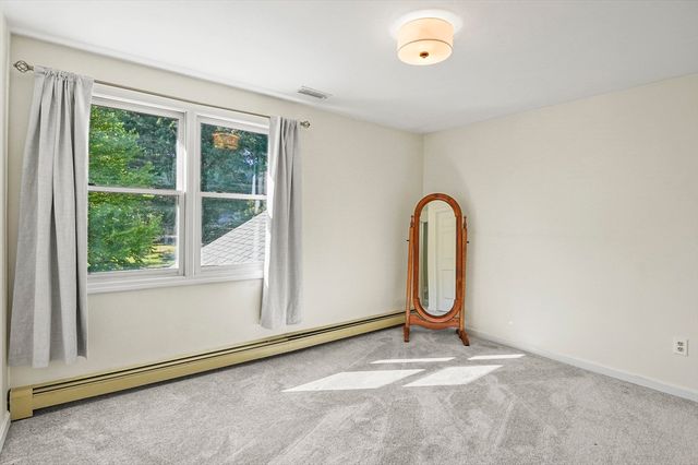 45 Stoney Hill Rd, Shrewsbury, MA 01545