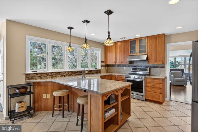28 SHYBROOK CT, Elizabethtown, PA 17022
