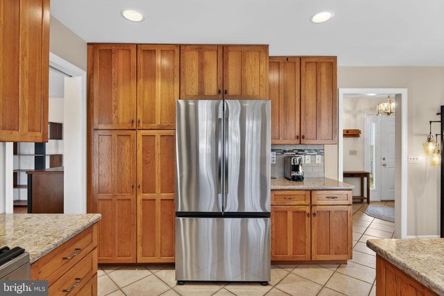 28 SHYBROOK CT, Elizabethtown, PA 17022