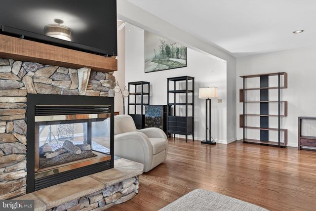 28 SHYBROOK CT, Elizabethtown, PA 17022