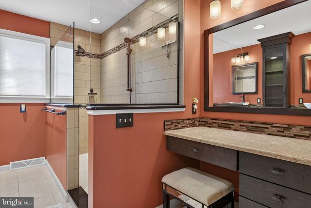 28 SHYBROOK CT, Elizabethtown, PA 17022