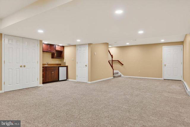 28 SHYBROOK CT, Elizabethtown, PA 17022