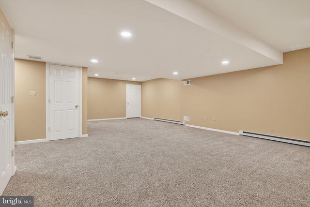 28 SHYBROOK CT, Elizabethtown, PA 17022