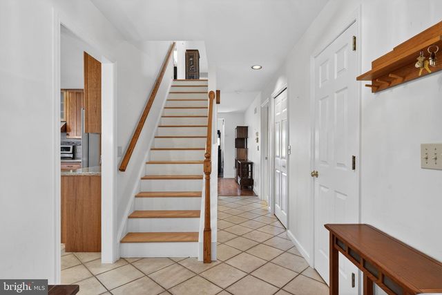 28 SHYBROOK CT, Elizabethtown, PA 17022